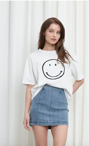 Makes Me Happy Shirt - WHITE