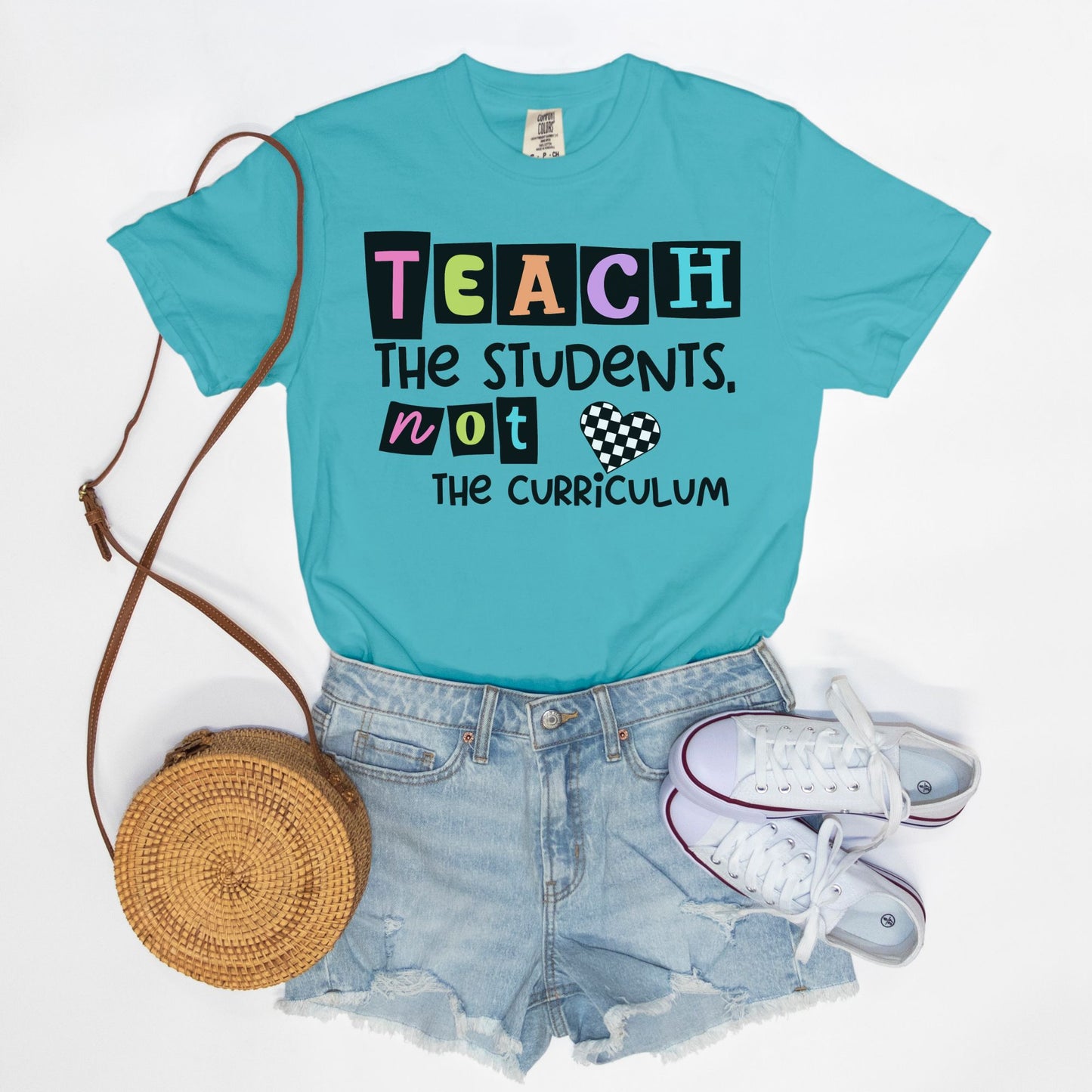 Teach The Students, Not The Curriculum Tee